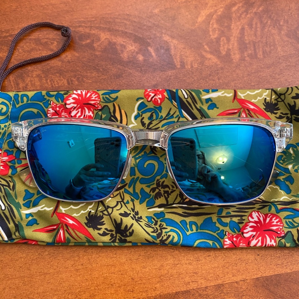 Maui Jim READERS “Kawika” polarized 2.0 magnification w/blue mirrored sunglasses